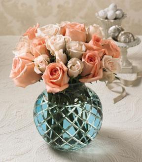 The FTD� Timeless Elegance� Bouquet